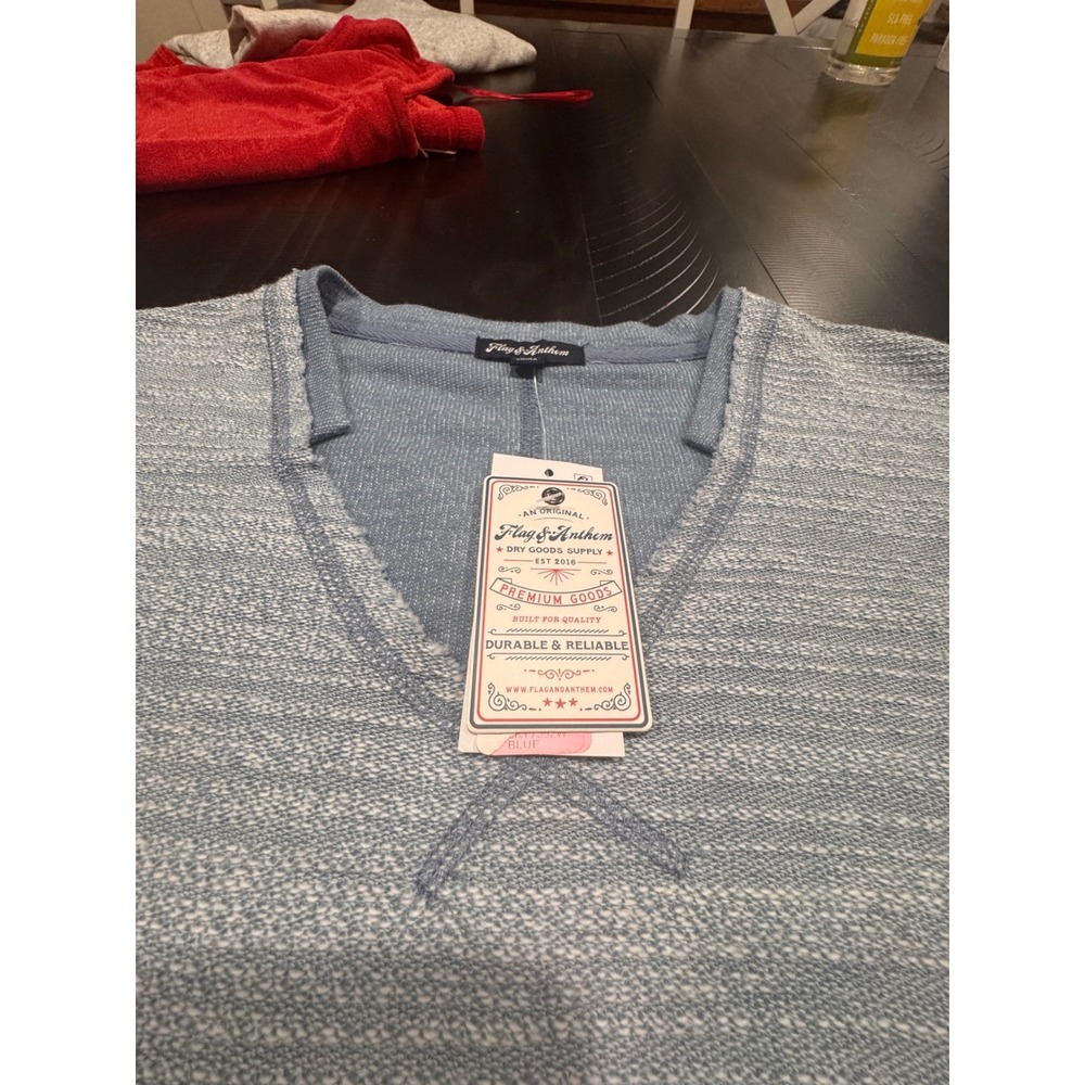 Flag & Anthem Womens Sleeveless V-Neck Knit Top Light Blue Raw Hem NWT Medium - Picture 3 of 5